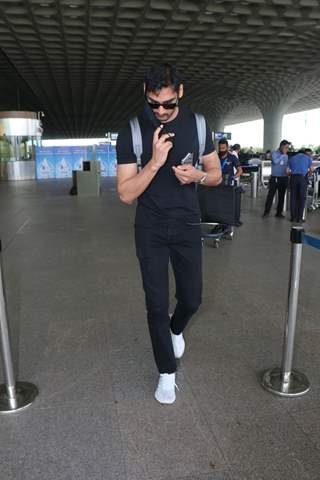 Ahan Shetty spotted at the Mumbai airport 