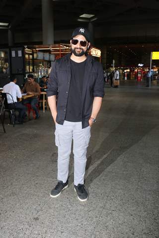 Aftab Shivdasani spotted at the Mumbai airport