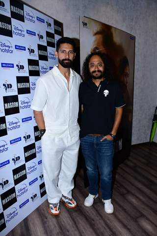 Ravi Dubey and Gurmmeet Singh snapped at the screening of Masoom series in the city 
