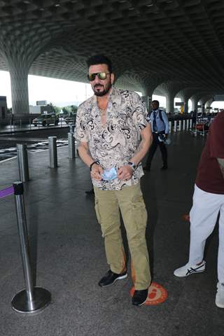 Sanjay Dutt spotted at Mumbai airport