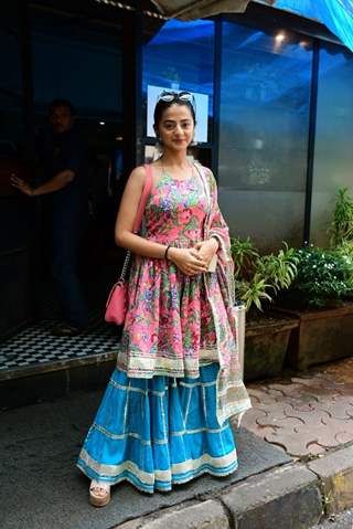 Helly Shah spotted in Andheri 