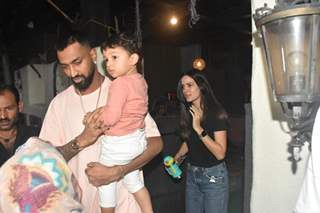 Kunal Pandya and Natasa Stankovic spotted with her son at Bandra salon  