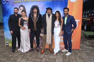 Madalsa Sharma, Mithun Chakraborty clicked at the Zee Rishtey Awards 2022