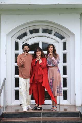 Shreya Dhanwanthary, Dulquer Salmaan & Pooja Bhatt Spotted promoting their film Chup at Taj Lands End In Bandra