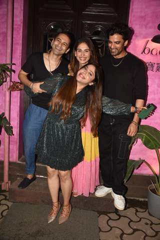 Mohit Malik, Aneri Vajani, clicked at Addite Malik’s birthday bash last night