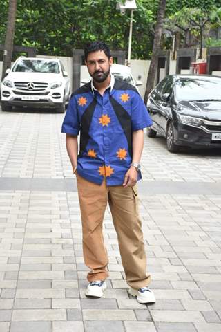  Gippy Grewal spotted at at T-Series Office for the meeting of his upcoming movie 'Honeymoon