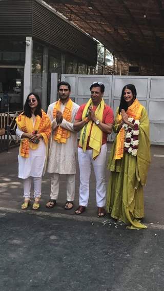 Aahana Kumra, Prateik Babbar, Shweta Basu Prasad and Madhur Bhandarkar snapped at Siddhivinayak temple