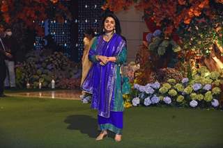 Neetu Kapoor  grace the engagement ceremony of Anant Ambani and Radhika Merchant