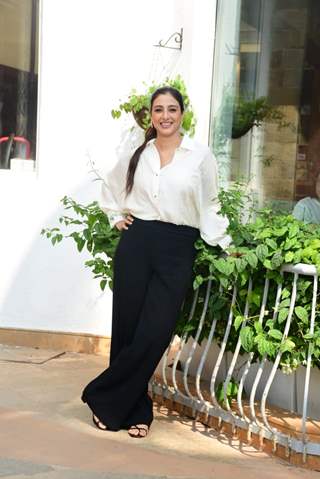 Tabu snapped promoting her upcoming film Bholaa at Sun and Sand hotel in Juhu 