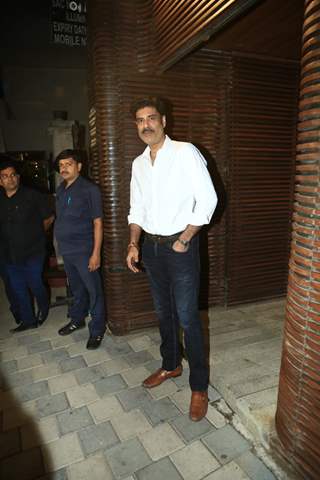 Sikandar Kher snapped for a get together in Juhu