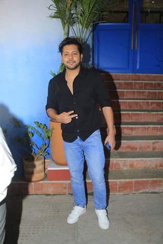 Nishant Bhat snapped at Rajiv Adatia's Birthday Bash 