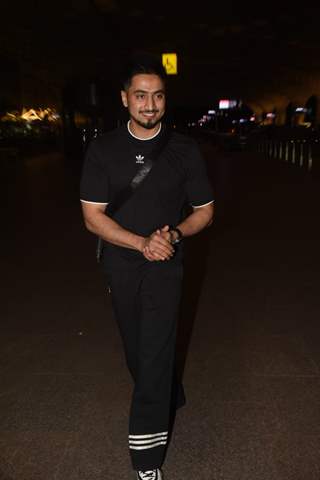 Faisal Shaikh snapped at the Mumbai airport 