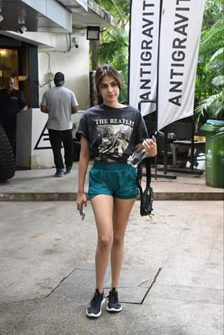 Rhea Chakraborty clicked in the city 