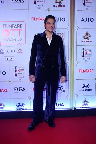 Vijay Varma at red carpet of OTT filmfare awards