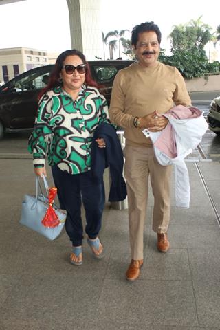 Udit Narayan snapped at the Mumbai airport 