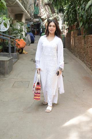 Bhumi Pednekar snapped in the city 
