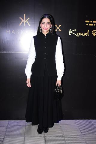 Sonam Kapoor snapped at Hakkasan