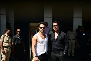 Akshay Kumar and Tiger Shroff  snapped at the Kalina airport