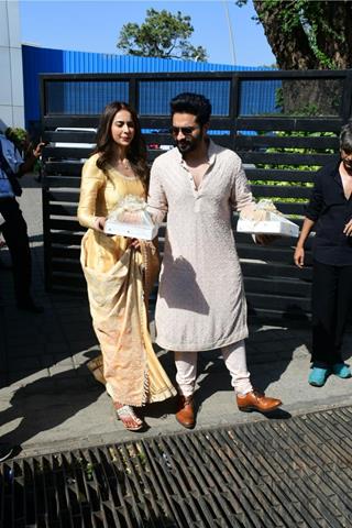 Jackky Bhagnani and Rakul Preet Singh spotted at Kalina airport