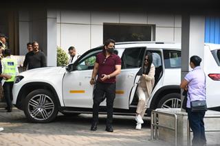 Mahendra Singh Dhoni snapped at the airport