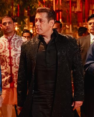 Salman Khan at Neeta Ambani at Anant Ambani and Radhika Merchant's pre wedding festivities day 3