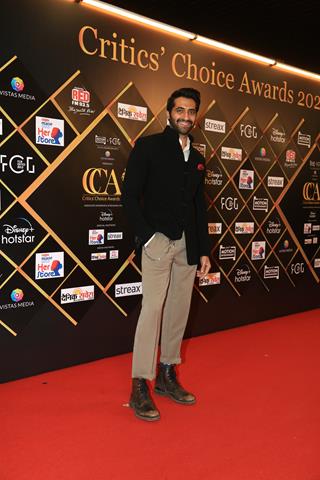 Akshay Oberoi grace the Critics Choice Awards 2024