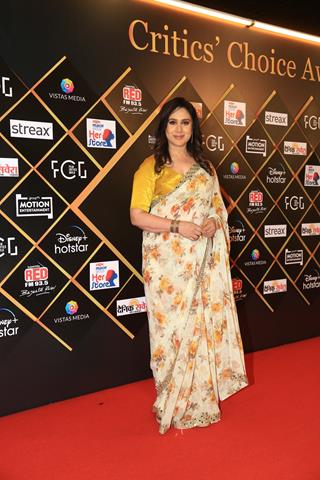 Meenakshi Seshadri grace the Critics Choice Awards 2024