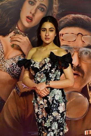 Sara Ali Khan grace the premiere of Murder Mubarak