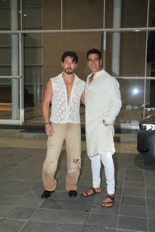 Akshay Kumar and Tiger Shroff snapped at the Ali Abbaz Zafar Iftaar Party