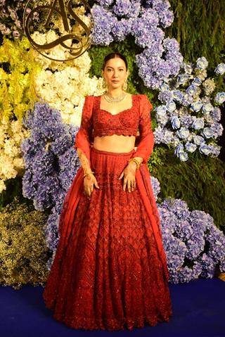 Gauahar Khan attend Anand Pandit’s daughter Aishwarya's wedding reception