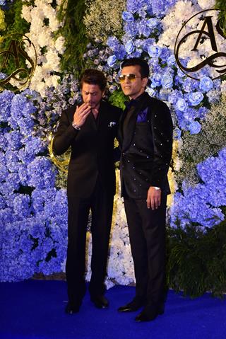 Shah Rukh Khan and Anand Pandit attend Anand Pandit’s daughter Aishwarya's wedding reception