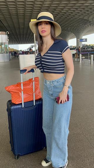 Giorgia Andriani snapped at the airport