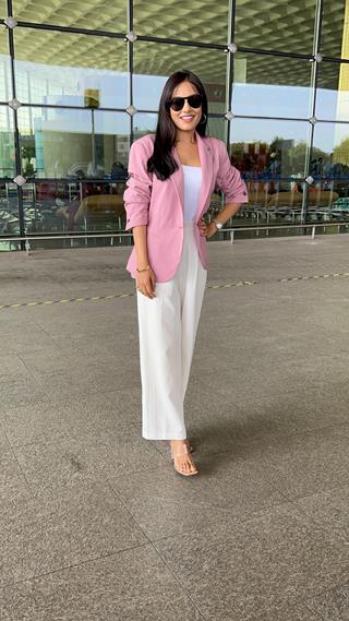 Amrita Rao snapped at the airport