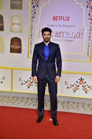 Aditya Roy Kapur grace the premiere of Heeramandi