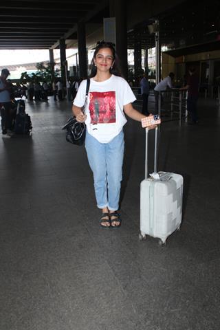Ahsaas Channa spotted at the airport