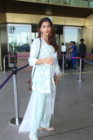 Pooja Hegde snapped at the airport