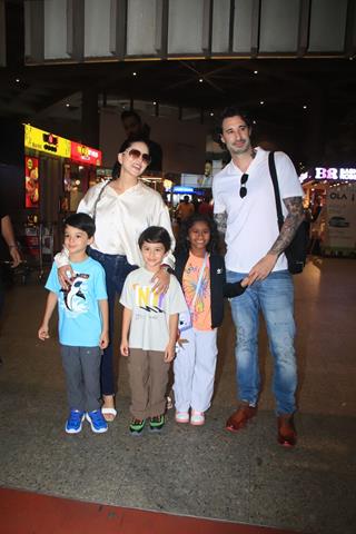 Sunny Leone snapped at airport