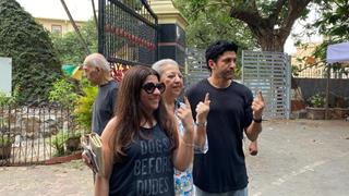 Farhan Akhtar and Zoya Akhtar snapped after their Lok Sabha Election voting