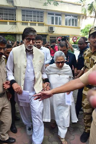 Amitabh Bachchan and Jaya Bachchan snapped after their Lok Sabha Election voting