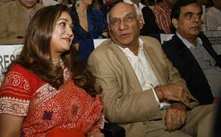 Yash Chopra and Tina Ambani at the MAMI (Mumbai Academy of the Moving Image) film festival This year the festival will be dedicated to Hrishikesh Mukherjee In all, 125 films will be screened from 40 countries with special focus on South Africa