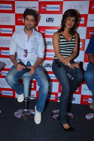 What''s ur Rashee star cast Harman Baweja and Priyanka Chopra at R Mall, in Mumbai