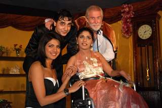 Priyanka Chopra and Tom Alter''s play The Melody of Love [Photo IANS]