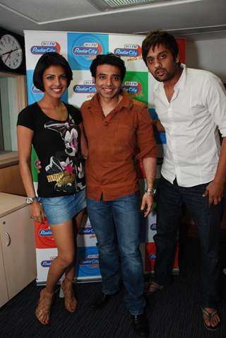 Priyanaka and Uday Chopra visits Radiocity studio to promote their fuilm Pyaar Impossible at Bandra