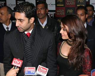 Bollywood star Abhishek Bachchan and Aishwarya Rai Bachchan for the red carpet premiere of the movie &quot;Rann&quot; , in New Delhi on Thursday 28 Jan 2010