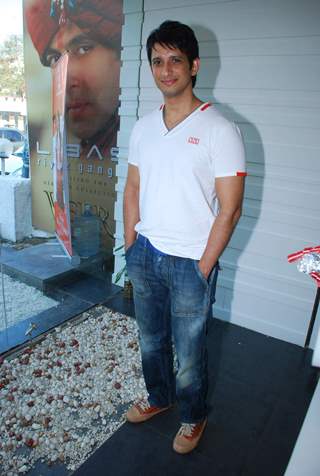 Bollywood actor Sharman Joshi at the promotional event of his upcoming movie &quot;Toh Bat Pakki&quot; at Riyaz Ganji store in Juhu, Mumbai