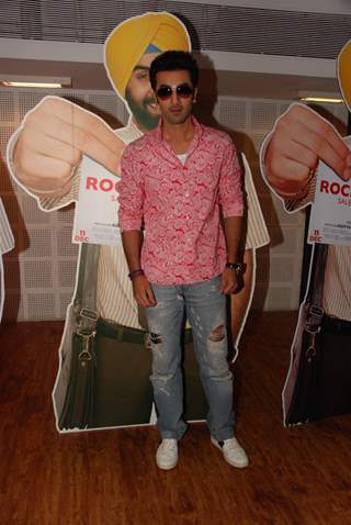 Ranbir Kapoor meets the Rocket Singh contest winners of contest2wincom at Yashraj Studios