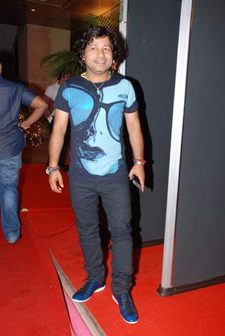 Kailash Kher at Raajneeti film success bash at Novotel