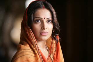 Bipasha Basu in the movie Aakrosh