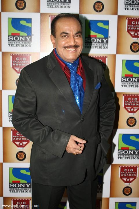 Shivaji Satam at "CID Gallantry Awards"