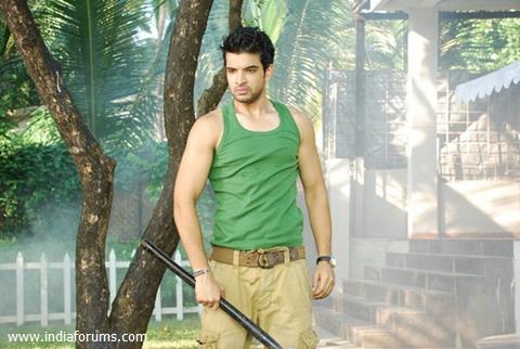 Karan Kundra as Arjun in Kitani Mohabbat Hai-2